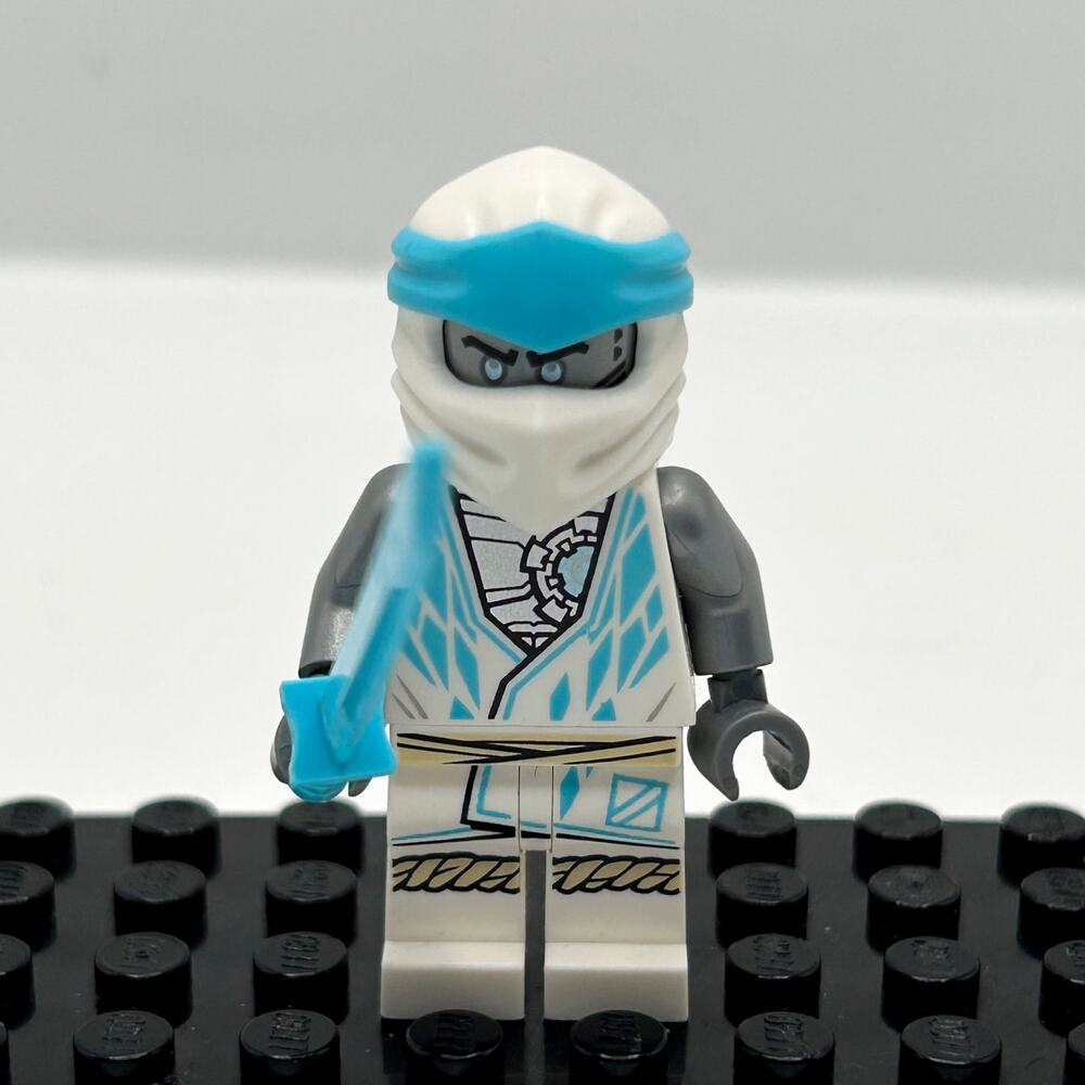 Authentic LEGO Ninjago Zane Minifigure White & Gray Ice Suit w/ Sword EUC